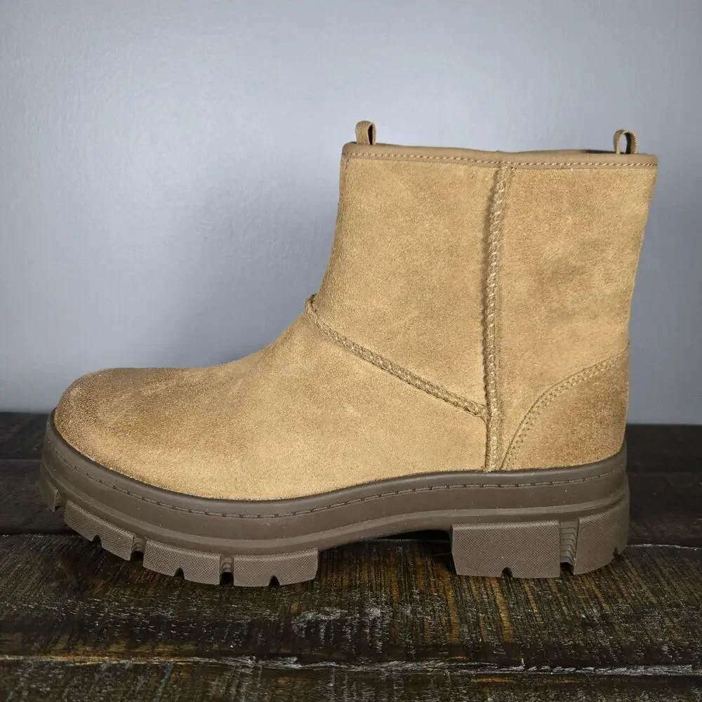 NEW UGG Skyview Classic Mens Size 8 Suede Pull On Boots Shoes Brown Waterproof